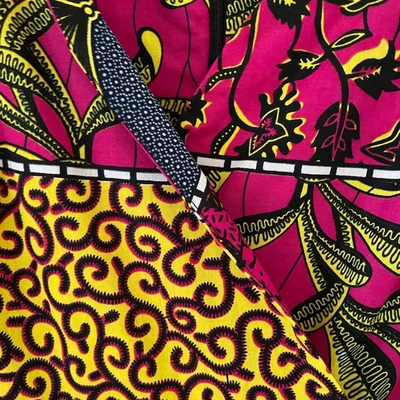 Dress/African - Picture 2 of 16